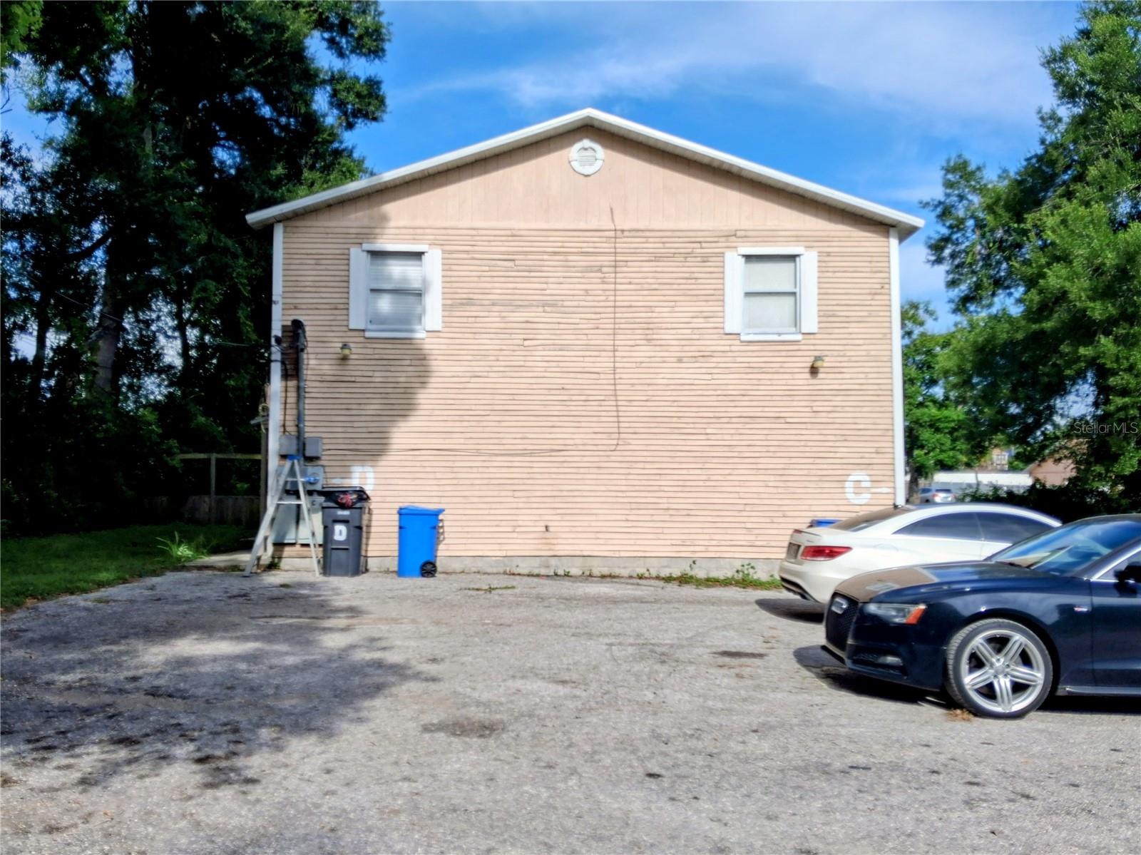 1208 S TAYLOR RD — photo 8