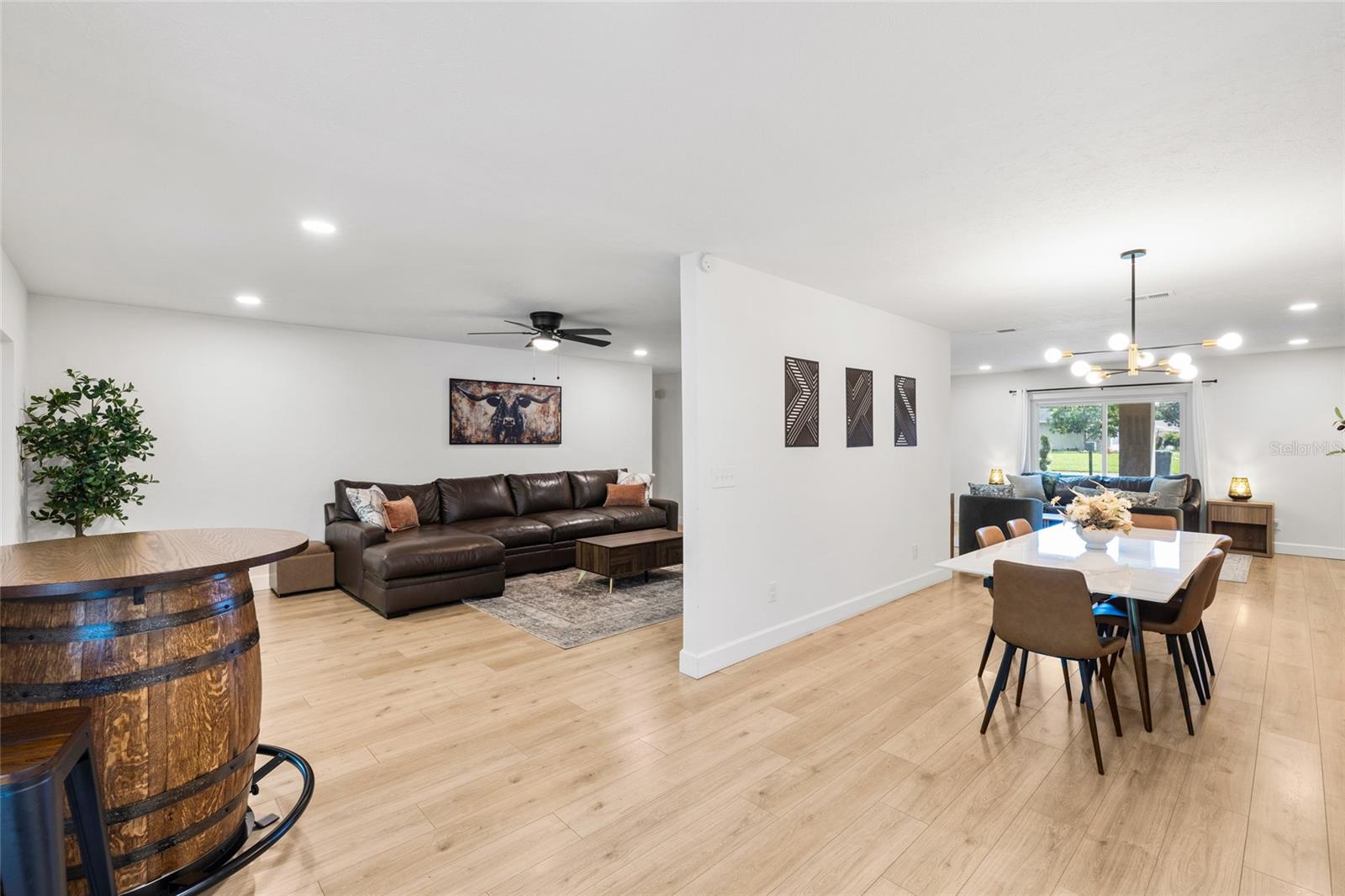 7231 WOODBROOK DR — photo 17
