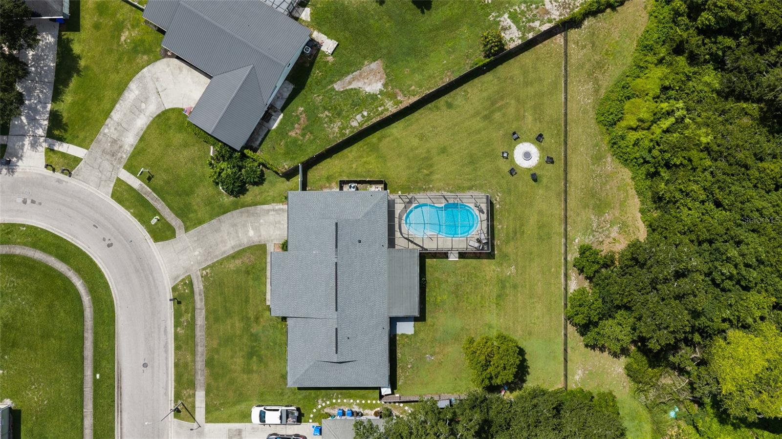 7231 WOODBROOK DR — photo 49