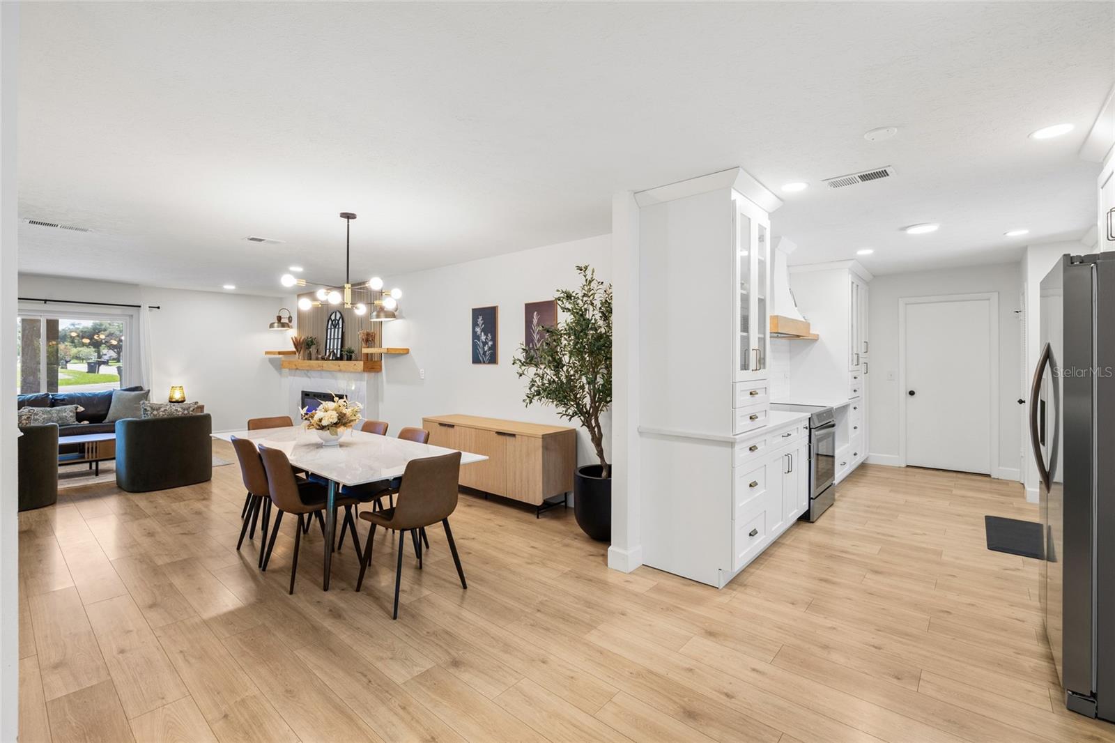 7231 WOODBROOK DR — photo 21