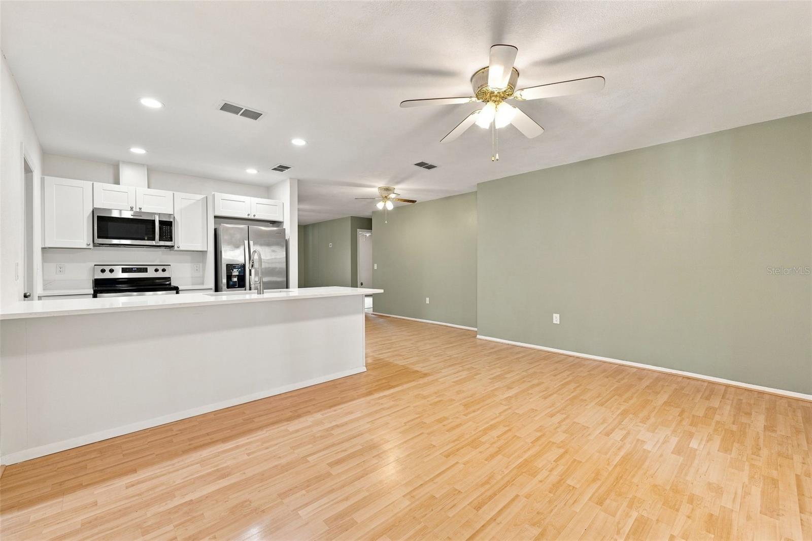4331 SWALLOWTAIL DR — photo 6