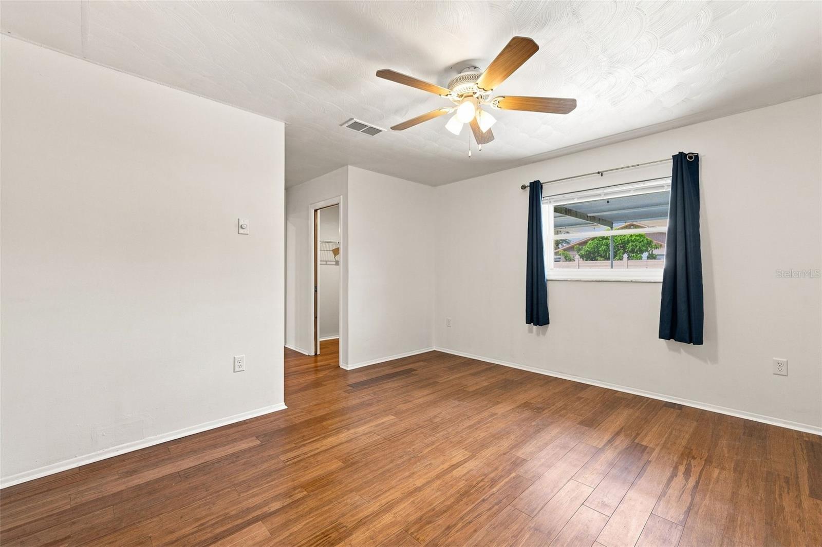 4331 SWALLOWTAIL DR — photo 9