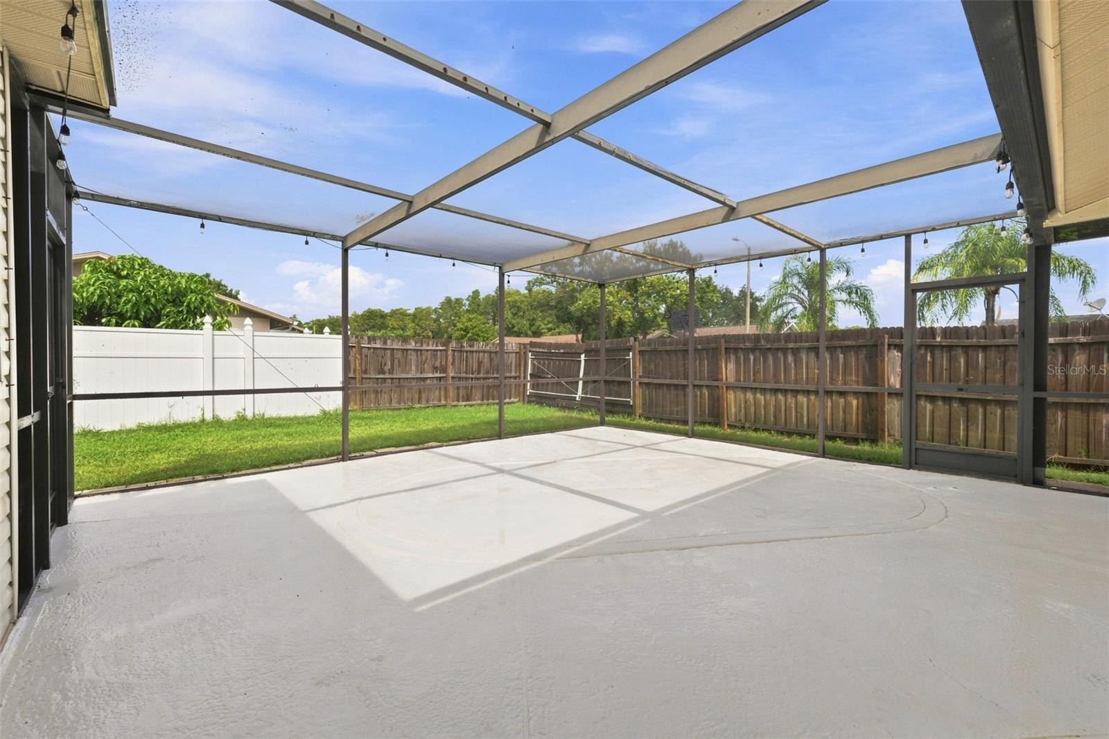4331 SWALLOWTAIL DR — photo 19