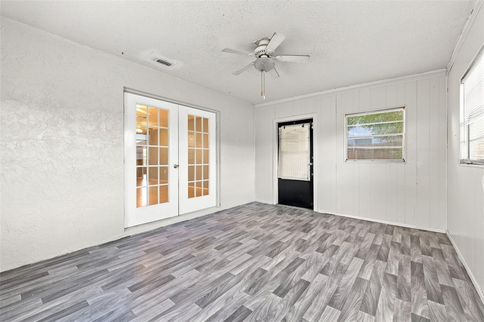 4331 SWALLOWTAIL DR — photo 18