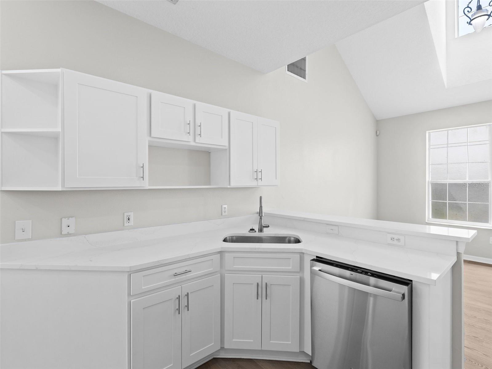 17912 HAVENVIEW LN — photo 28