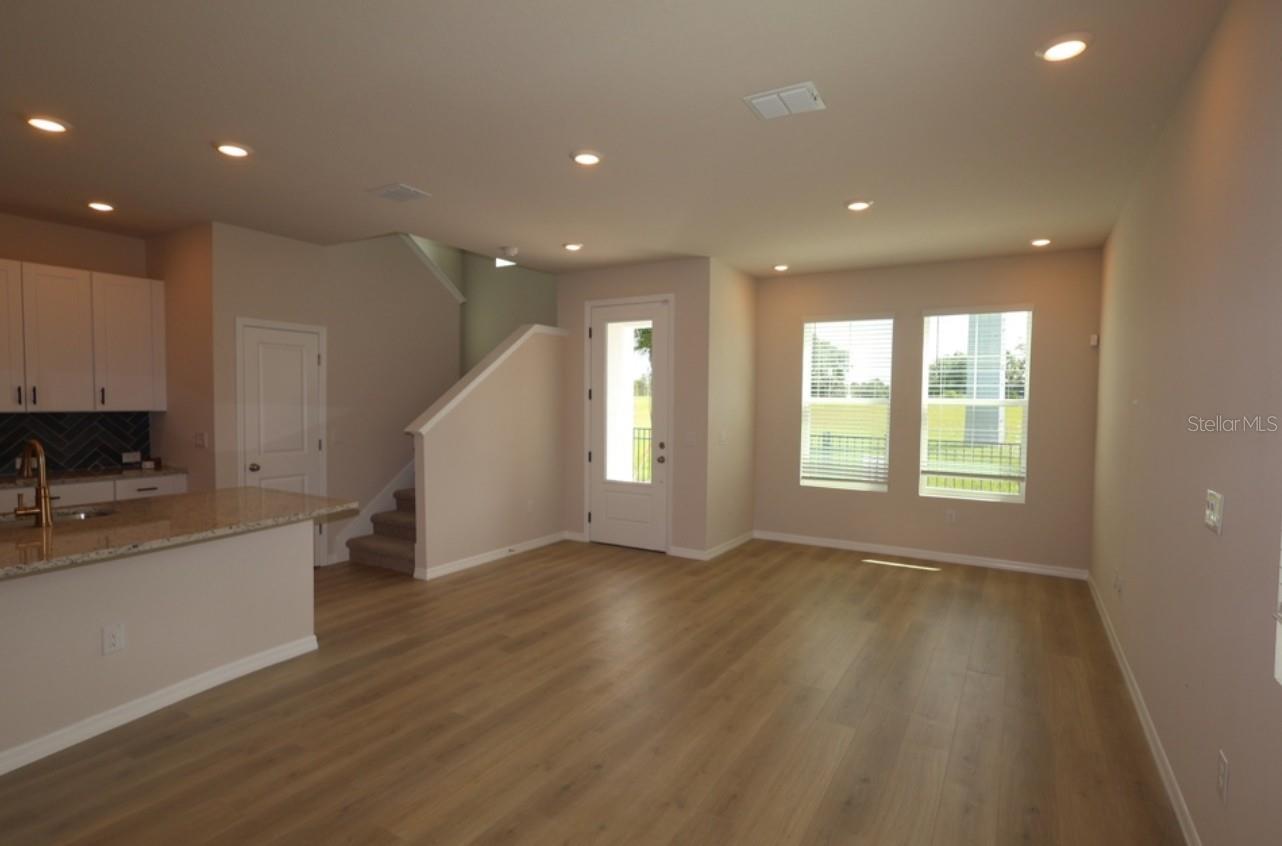 3528 CASPIAN CHERVIL ST — photo 11