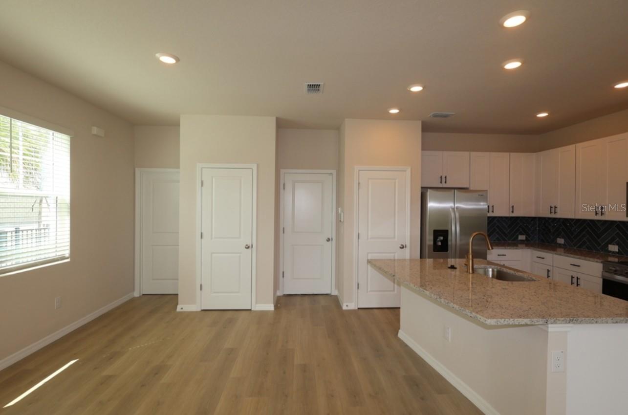 3528 CASPIAN CHERVIL ST — photo 10
