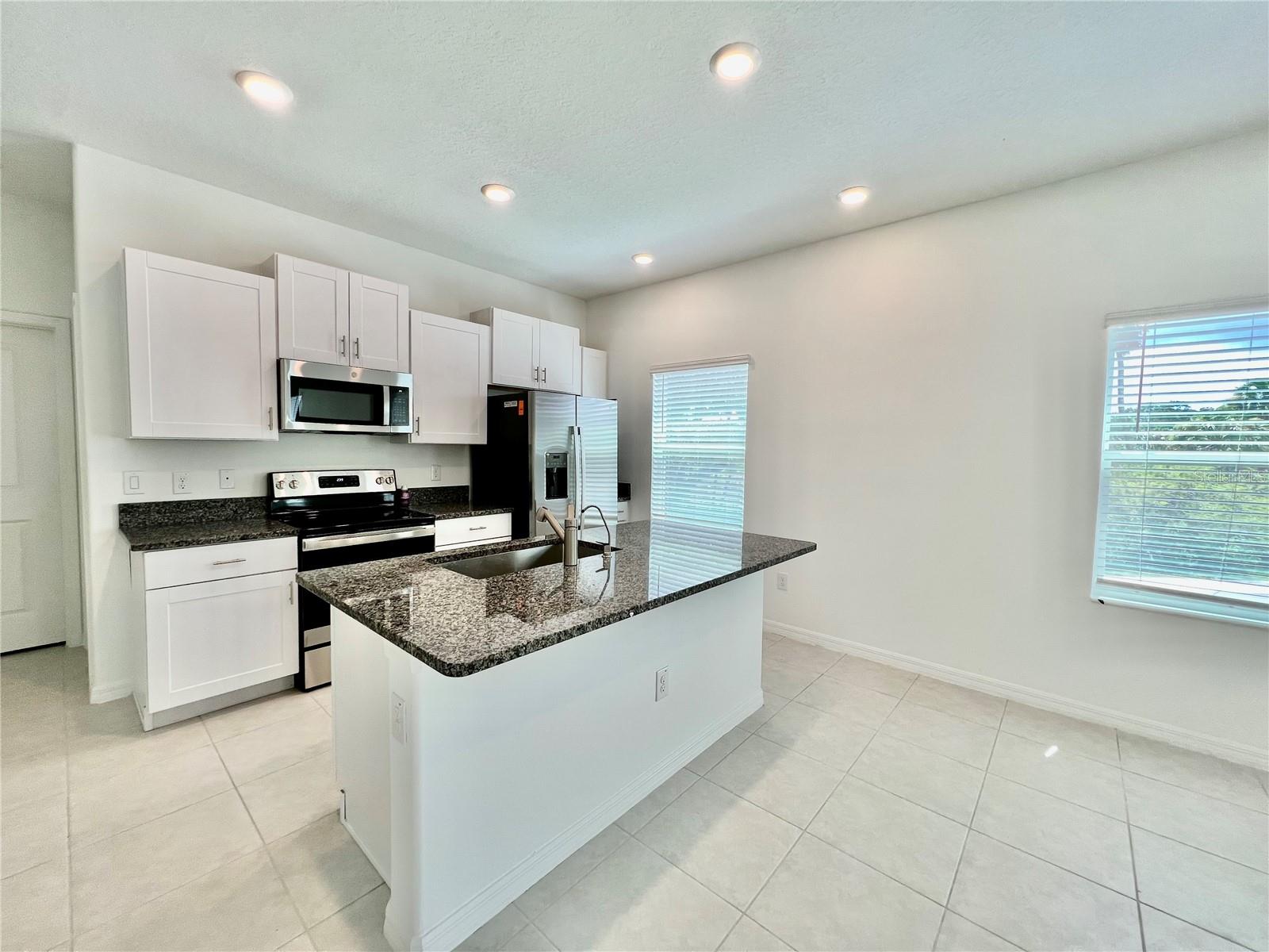 4704 TUSCAN LOON DR — photo 7
