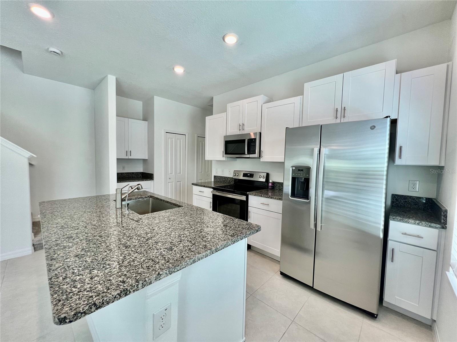 4704 TUSCAN LOON DR — photo 9
