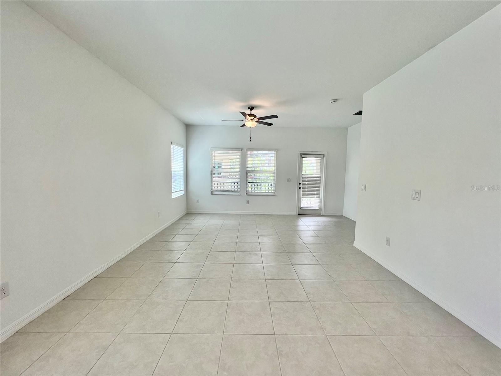4704 TUSCAN LOON DR — photo 4