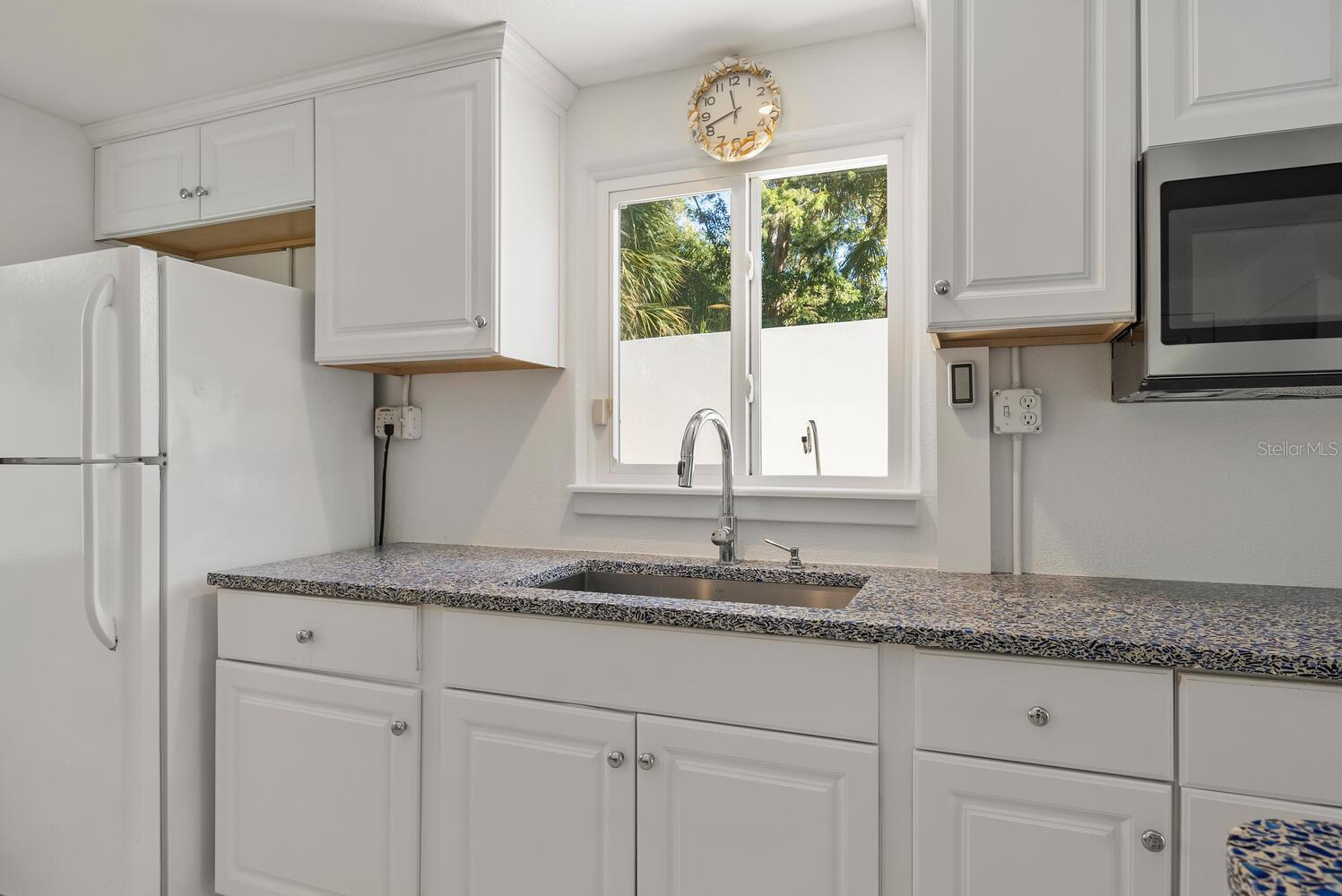 651 AVENIDA DEL NORTE — photo 39
