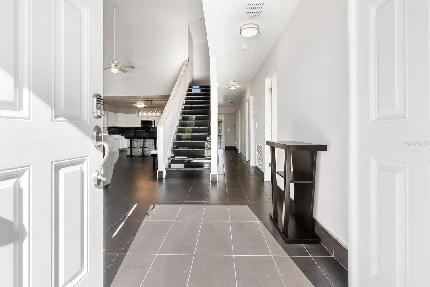 651 AVENIDA DEL NORTE — photo 5