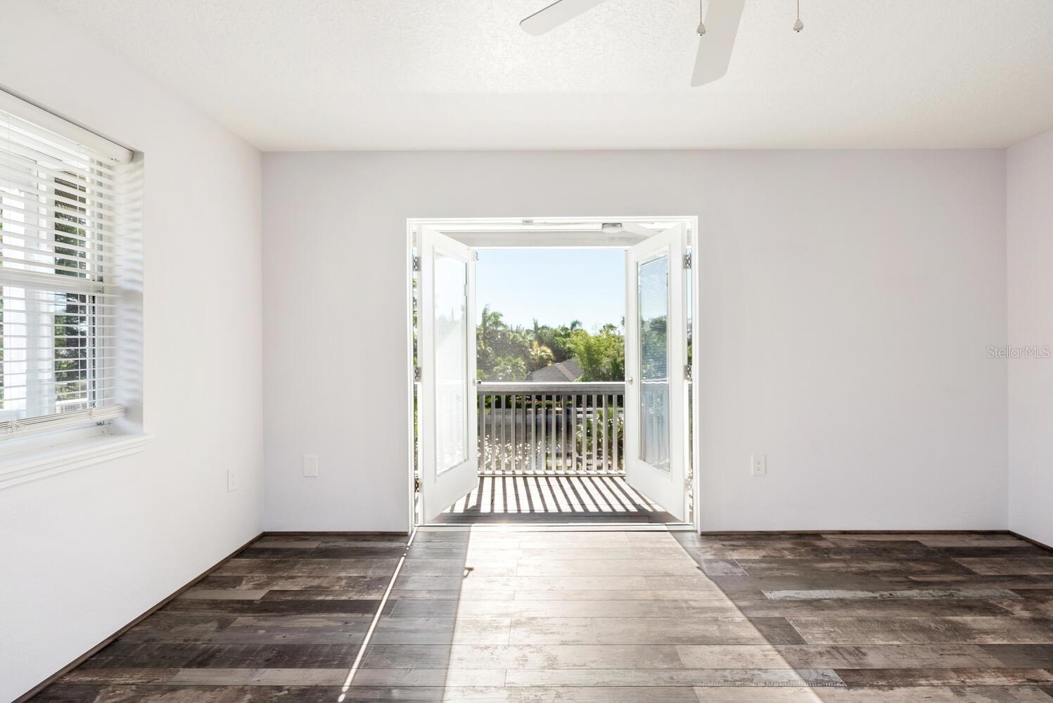 651 AVENIDA DEL NORTE — photo 27