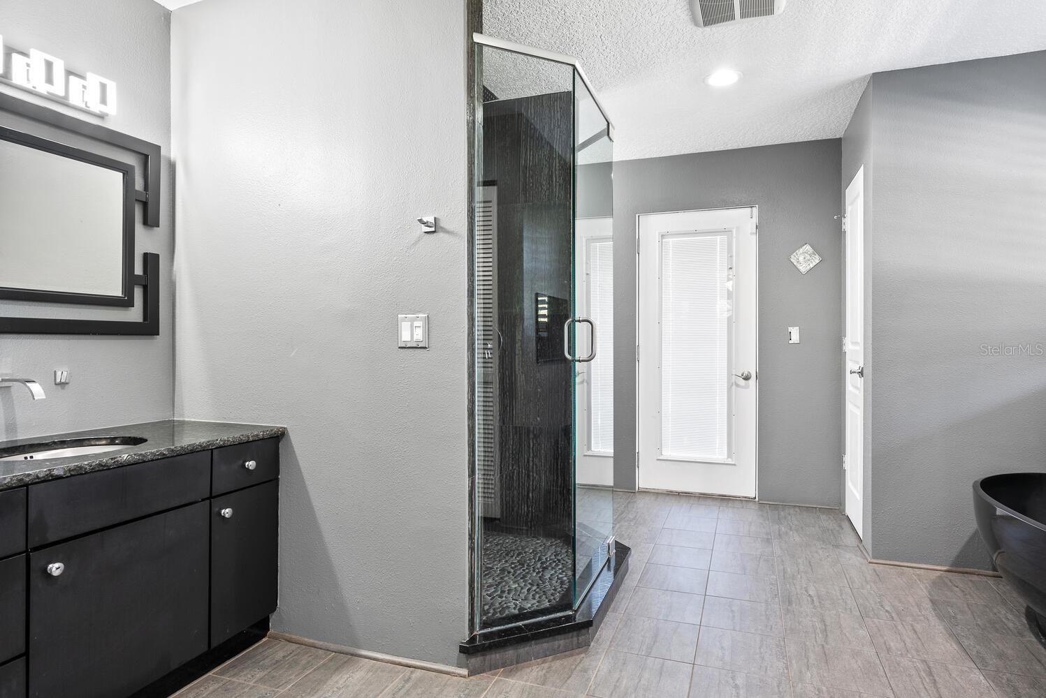 651 AVENIDA DEL NORTE — photo 28