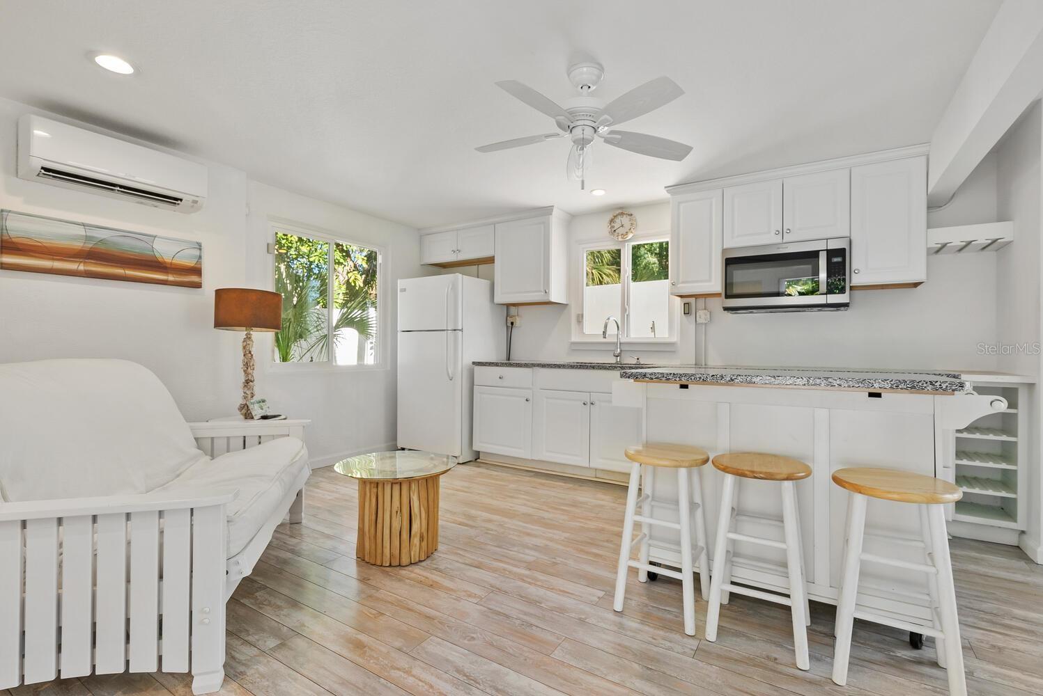 651 AVENIDA DEL NORTE — photo 37