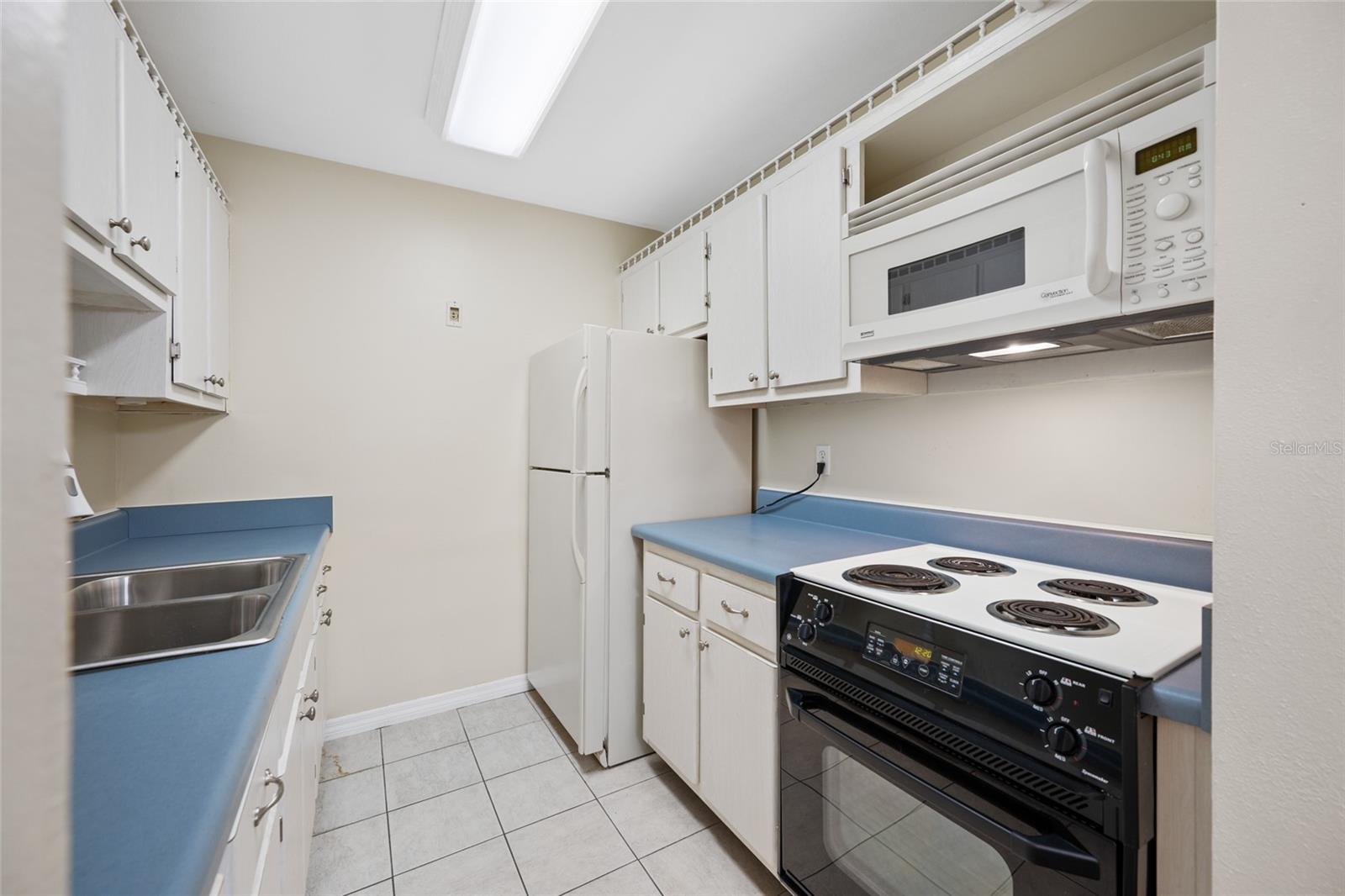 8075 112 ST #104 — photo 11