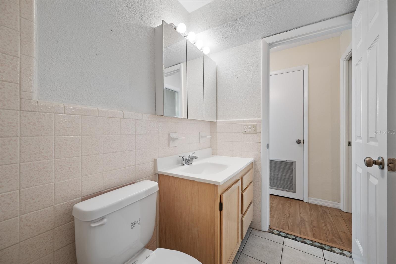 8075 112 ST #104 — photo 15