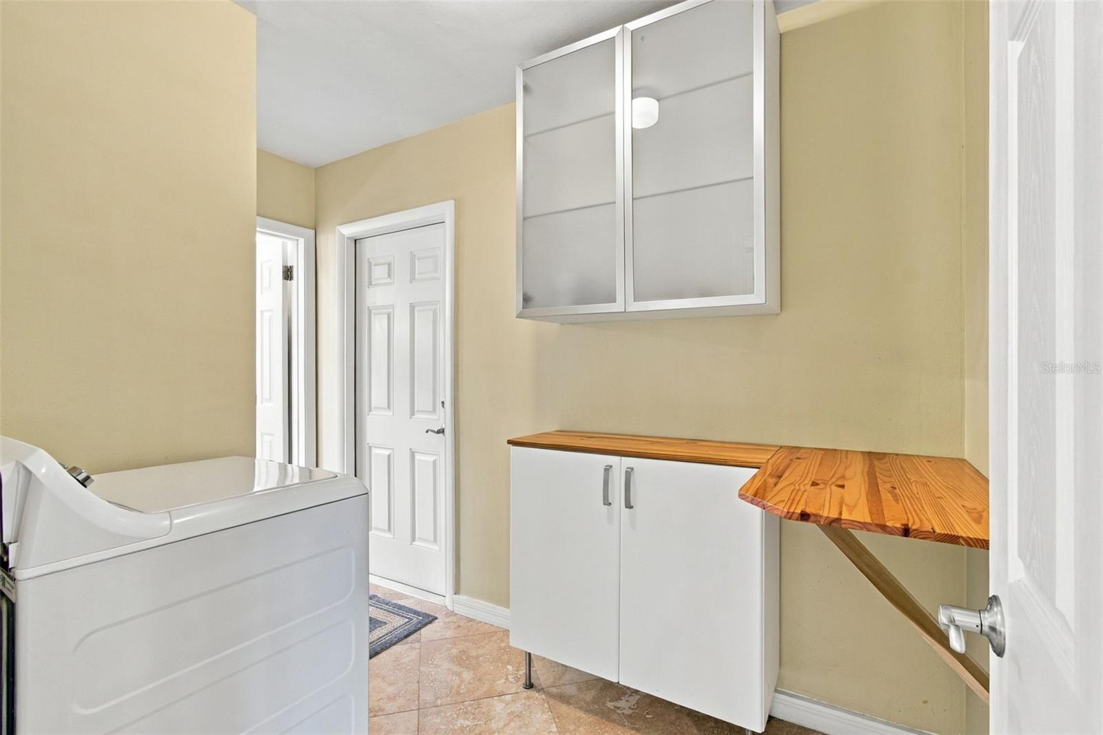 1612 SAN CHARLES DR — photo 25