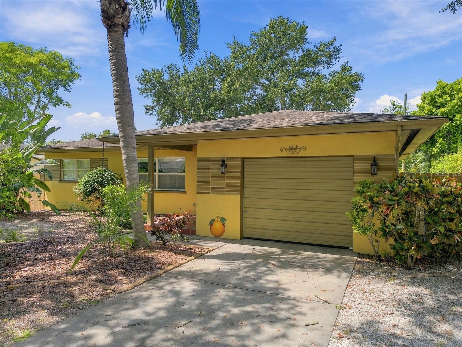1612 SAN CHARLES DR — photo 2