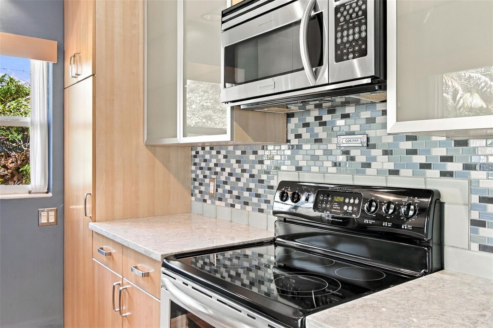 1612 SAN CHARLES DR — photo 11