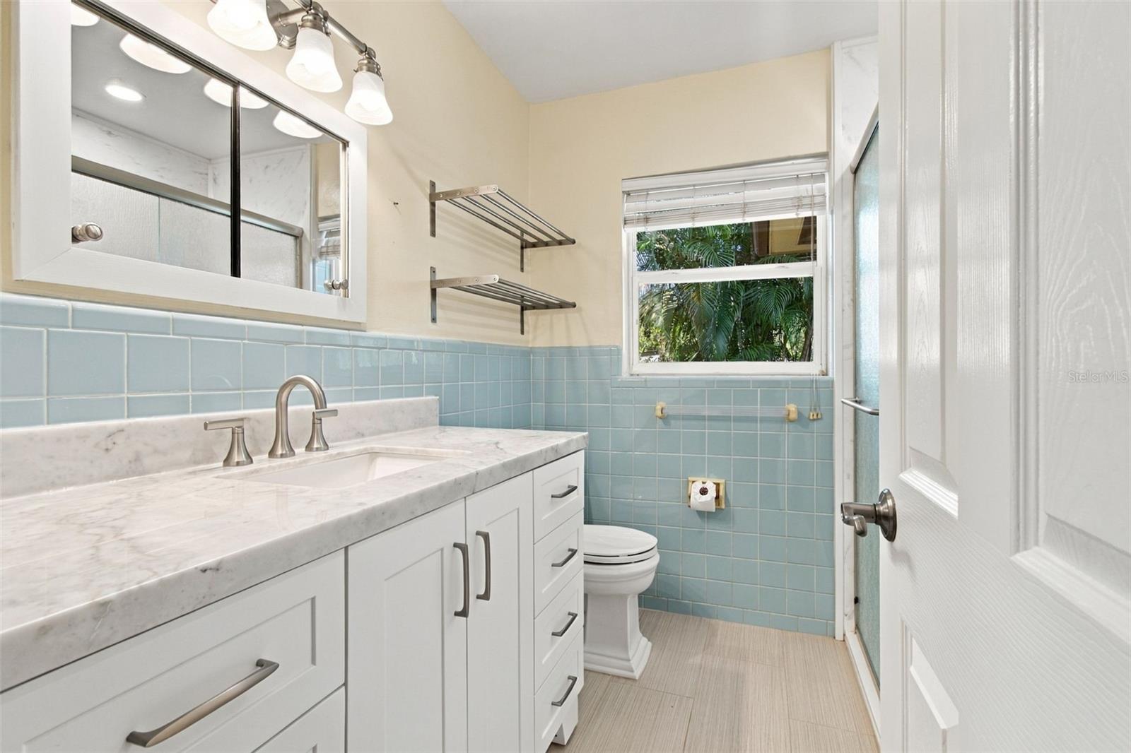 1612 SAN CHARLES DR — photo 15
