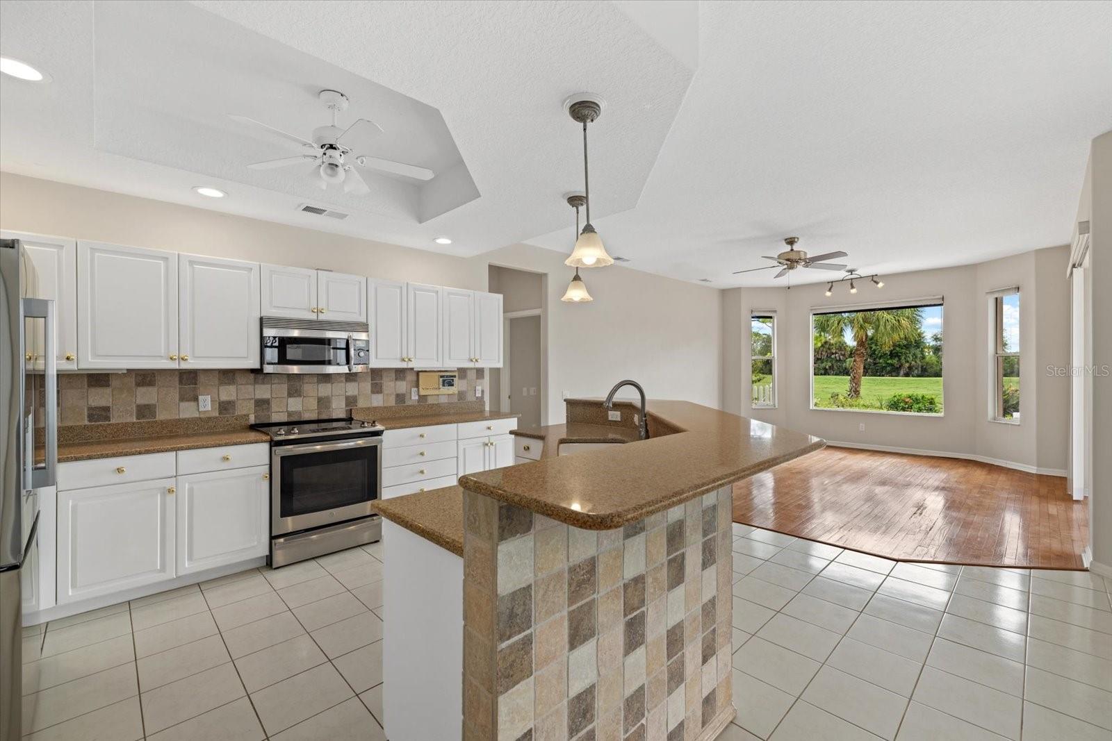8967 GREY OAKS AVE — photo 10