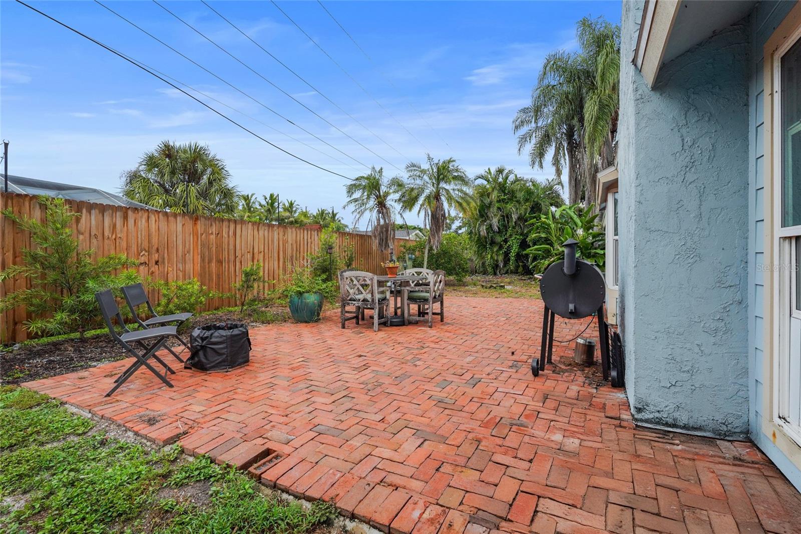 2112 S BRINK AVE — photo 35