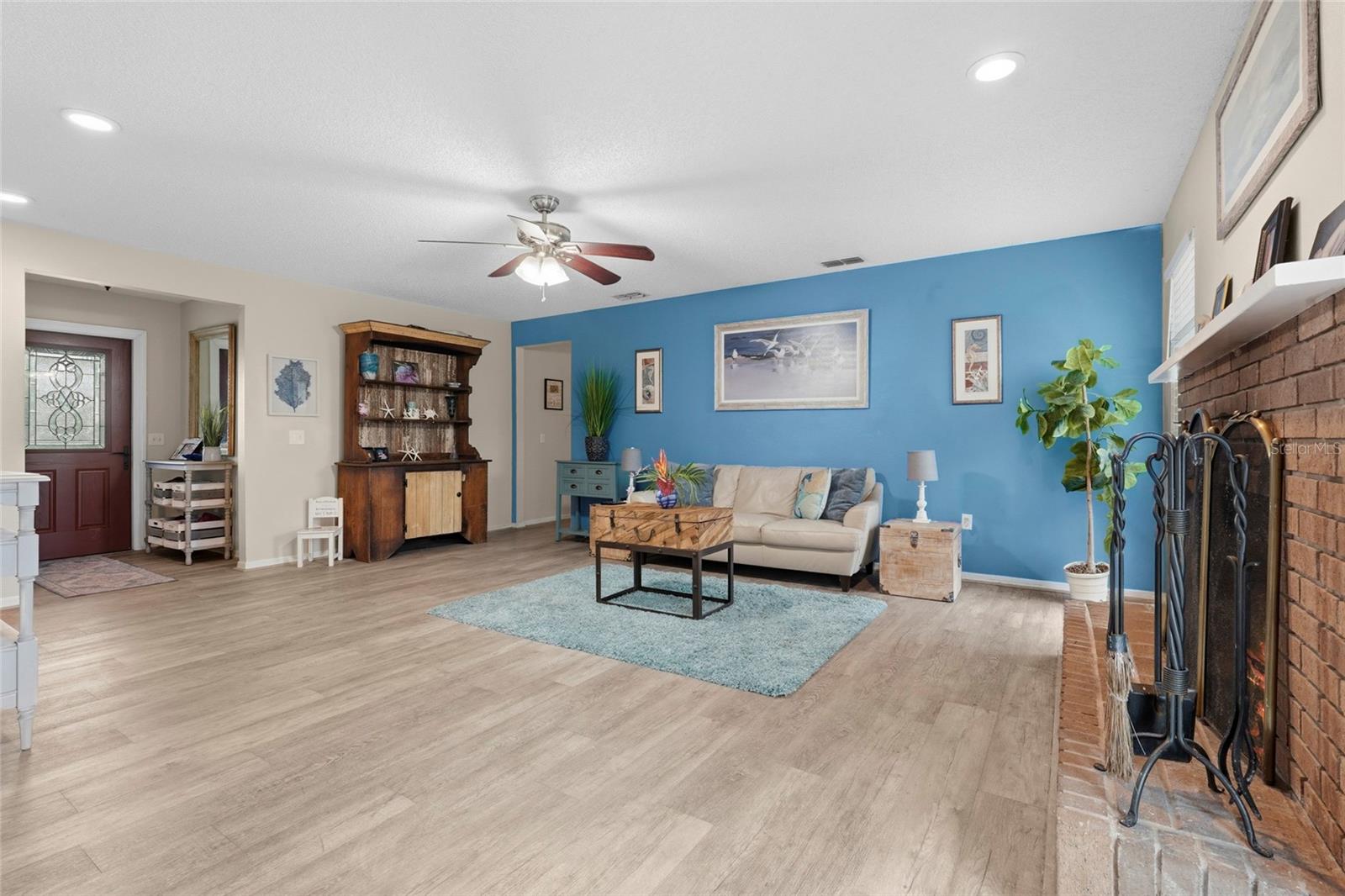 2112 S BRINK AVE — photo 3