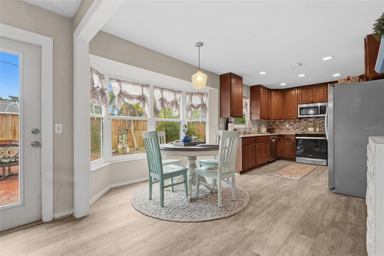 2112 S BRINK AVE — photo 18