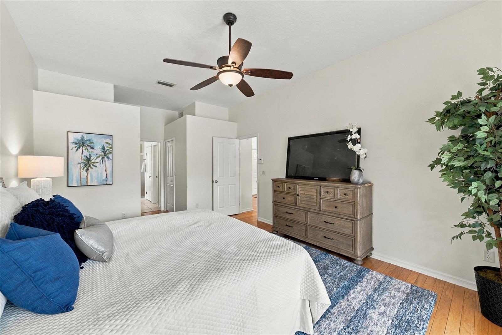 12427 BRISTOL COMMONS CIR — photo 32