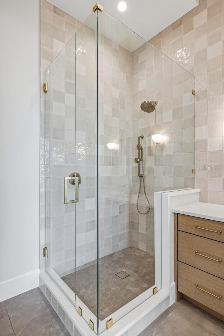 6503 DEBBIE LN S — photo 42