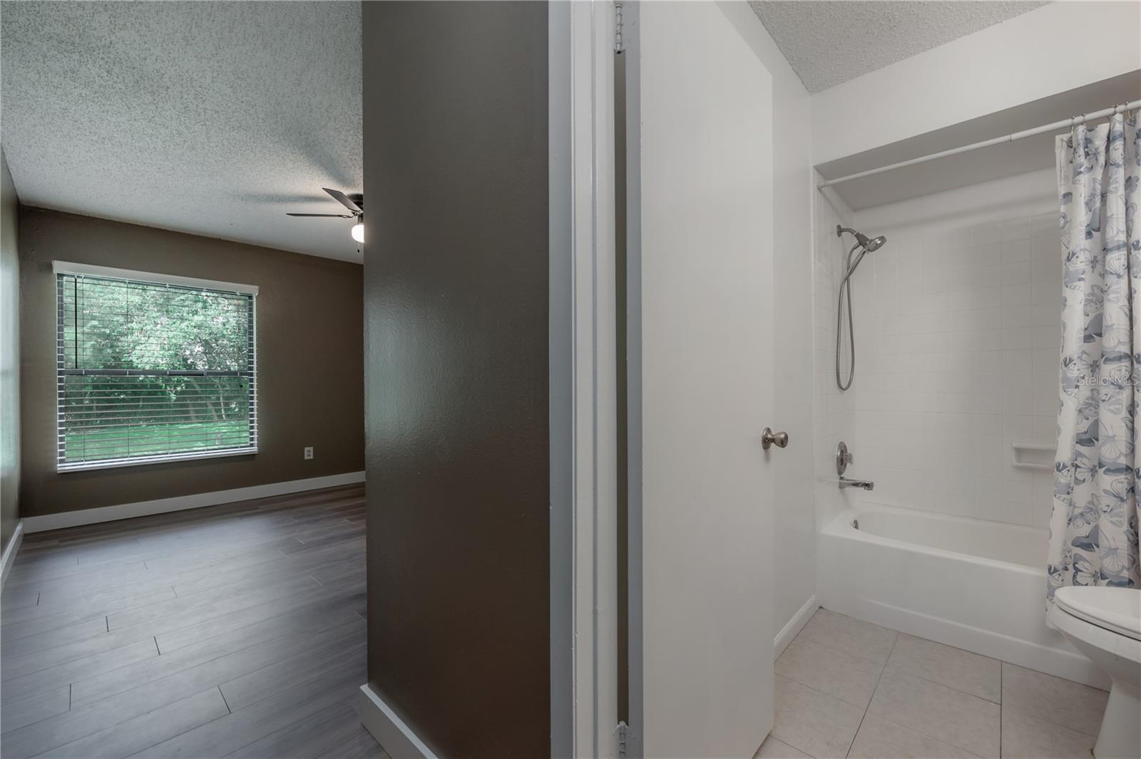 13608 S VILLAGE DR #6204 — photo 21