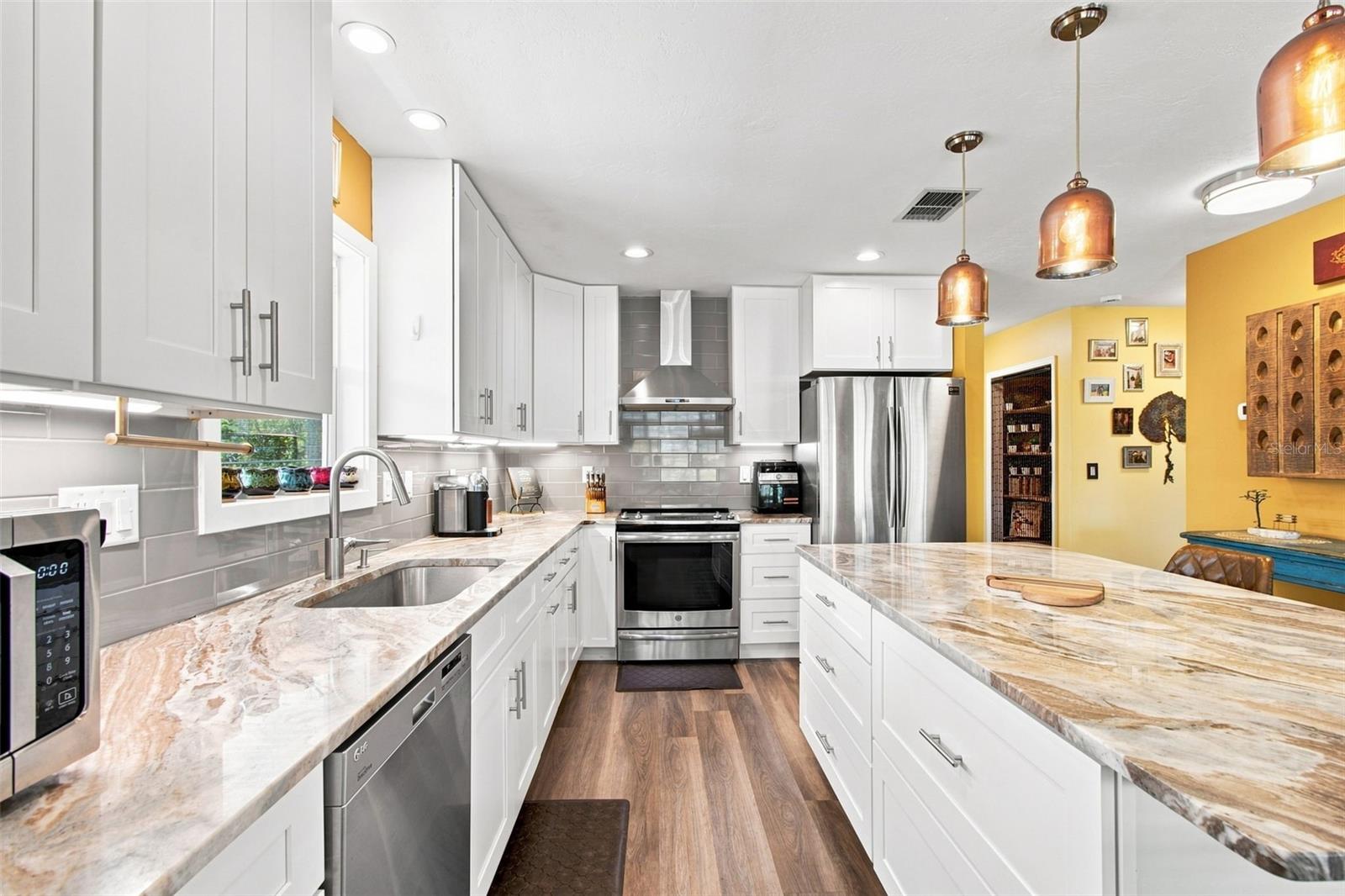 389 GEORGIA AVE — photo 11