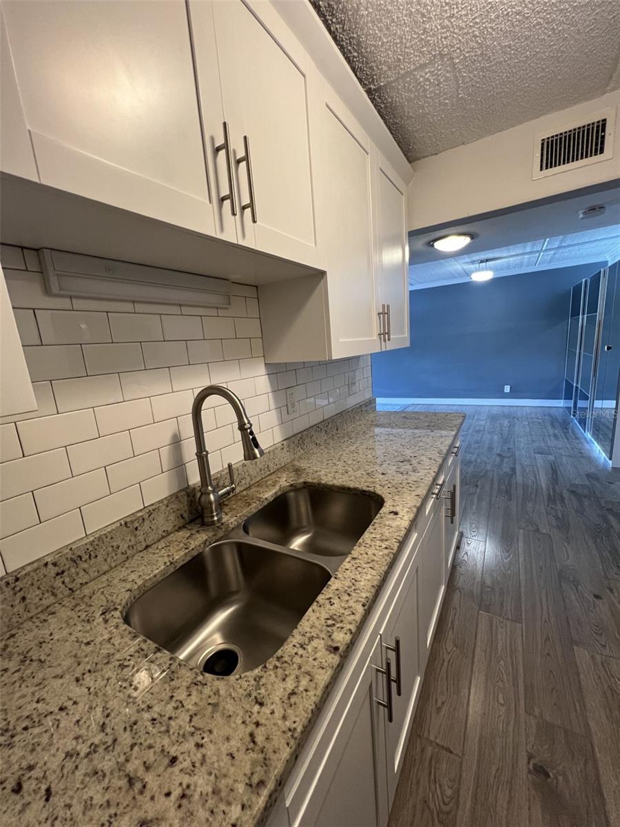 3325 BAYSHORE BLVD #D16 — photo 18
