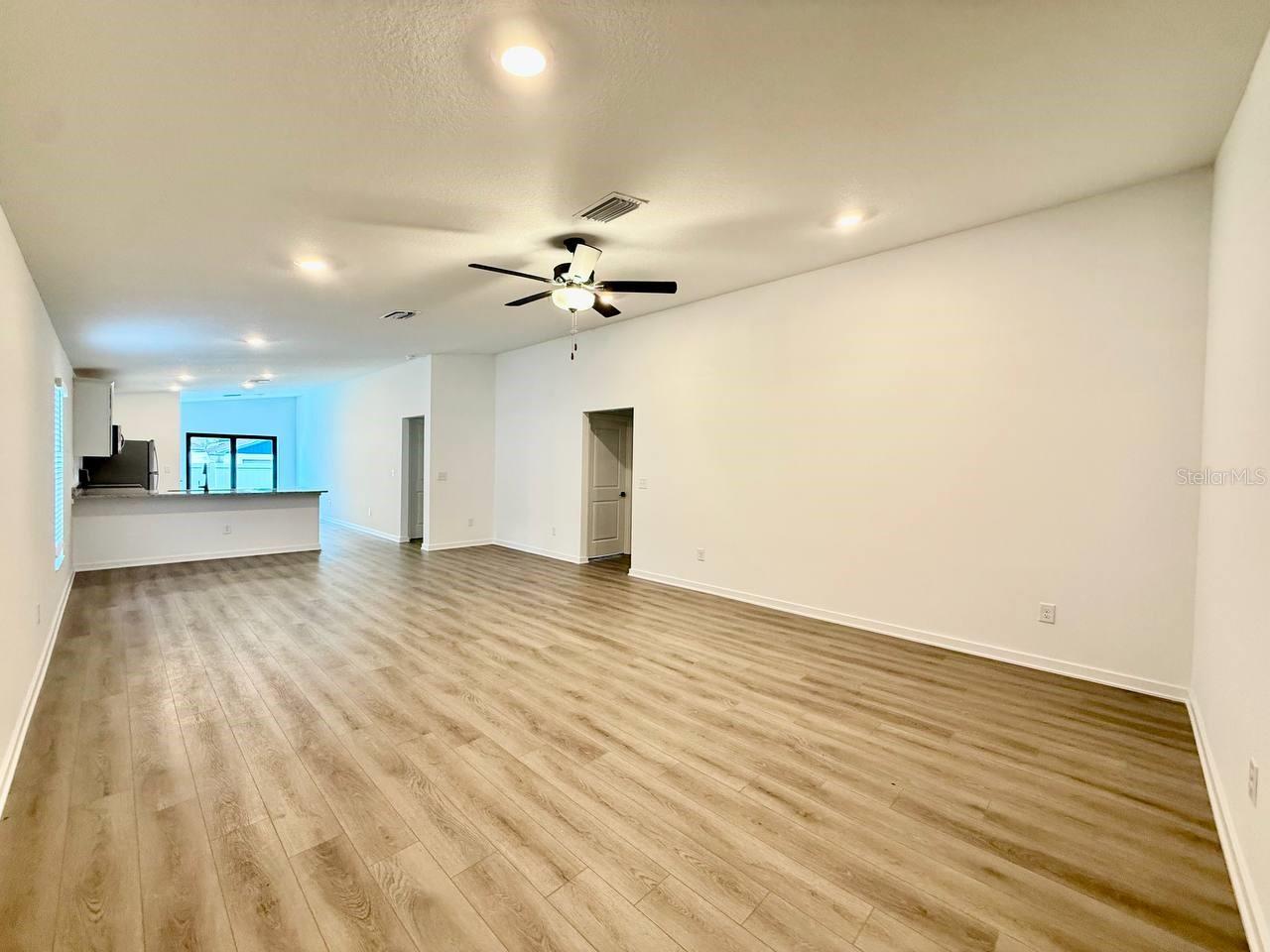 5745 HELMSMAN CT — photo 4