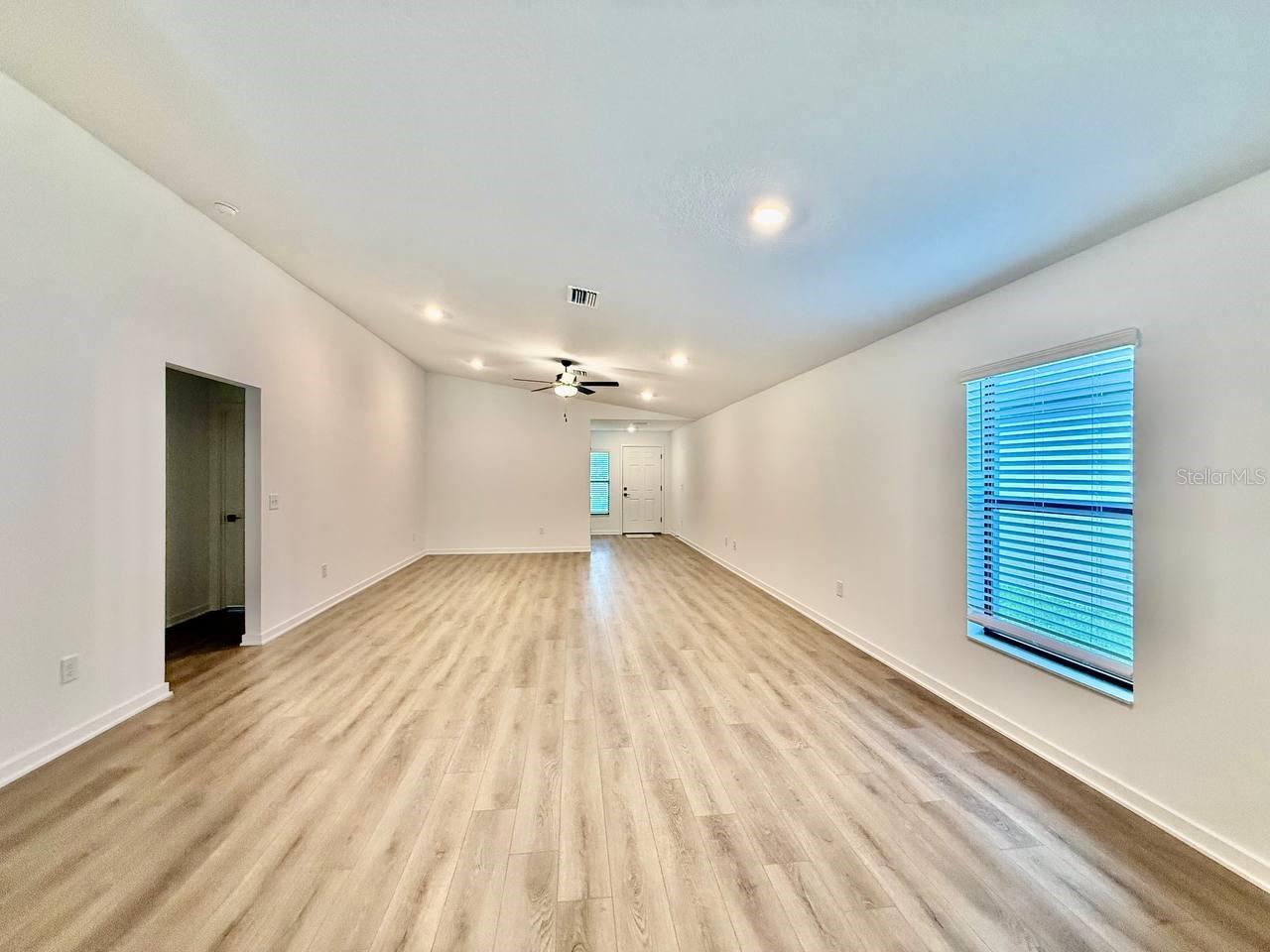 5745 HELMSMAN CT — photo 10