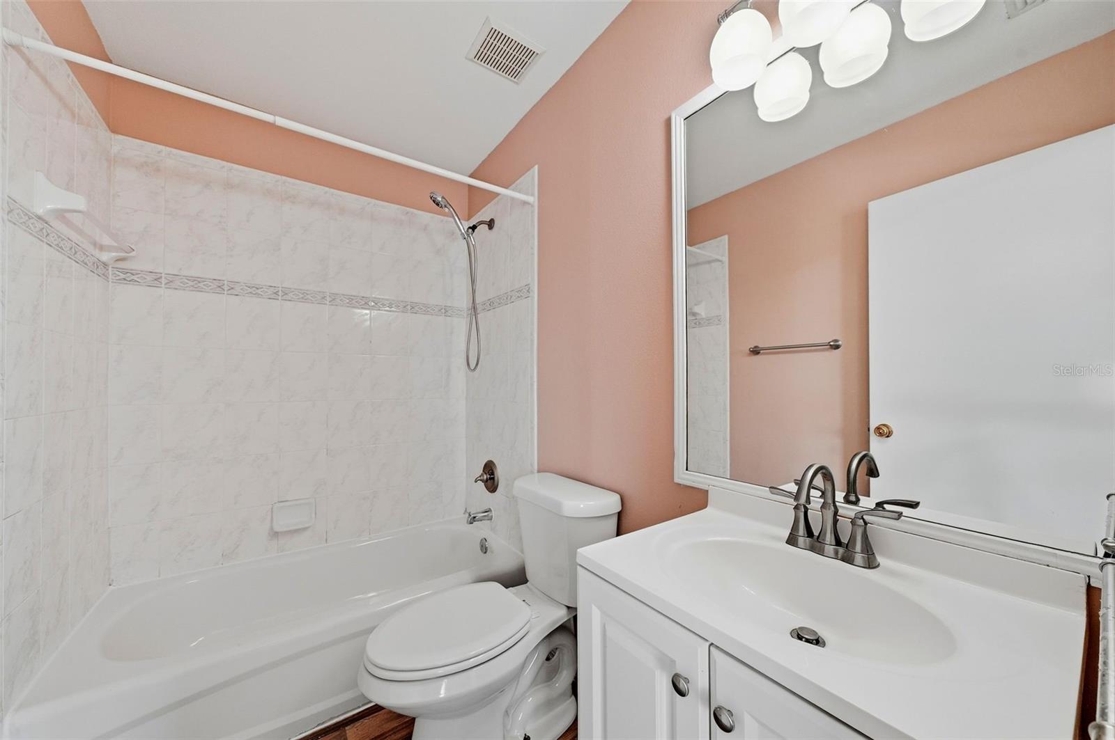 2039 FLUORSHIRE DR — photo 17