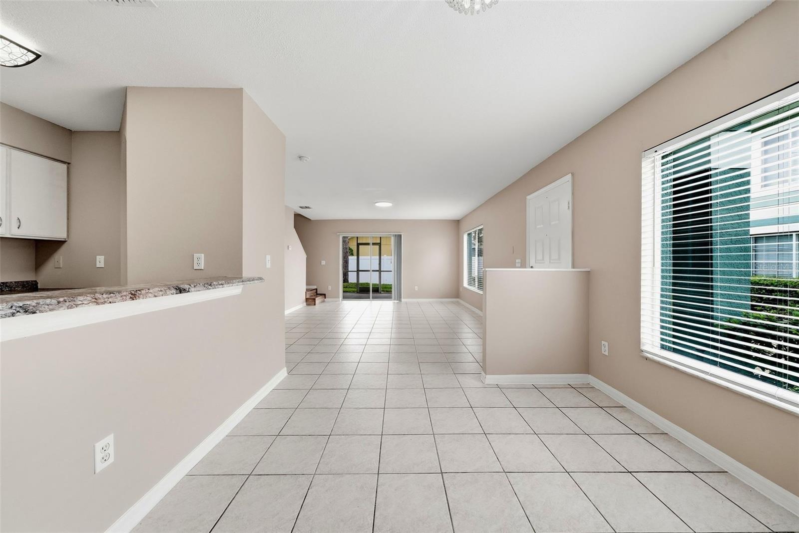 2039 FLUORSHIRE DR — photo 6