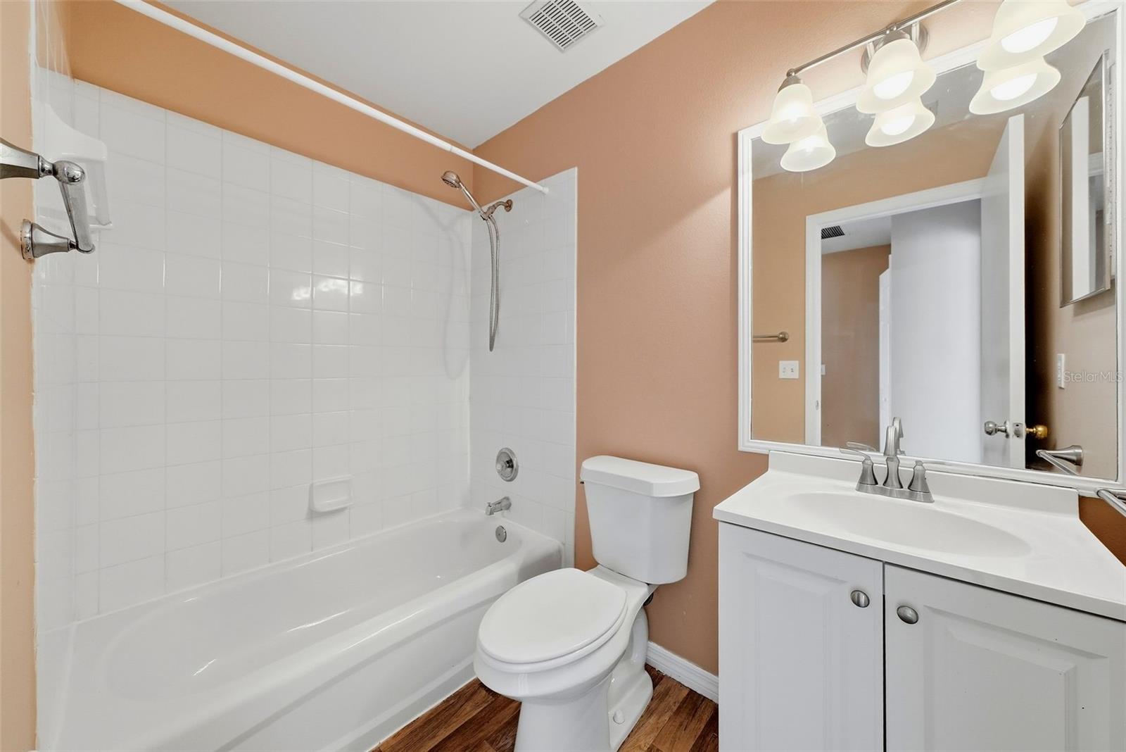 2039 FLUORSHIRE DR — photo 20
