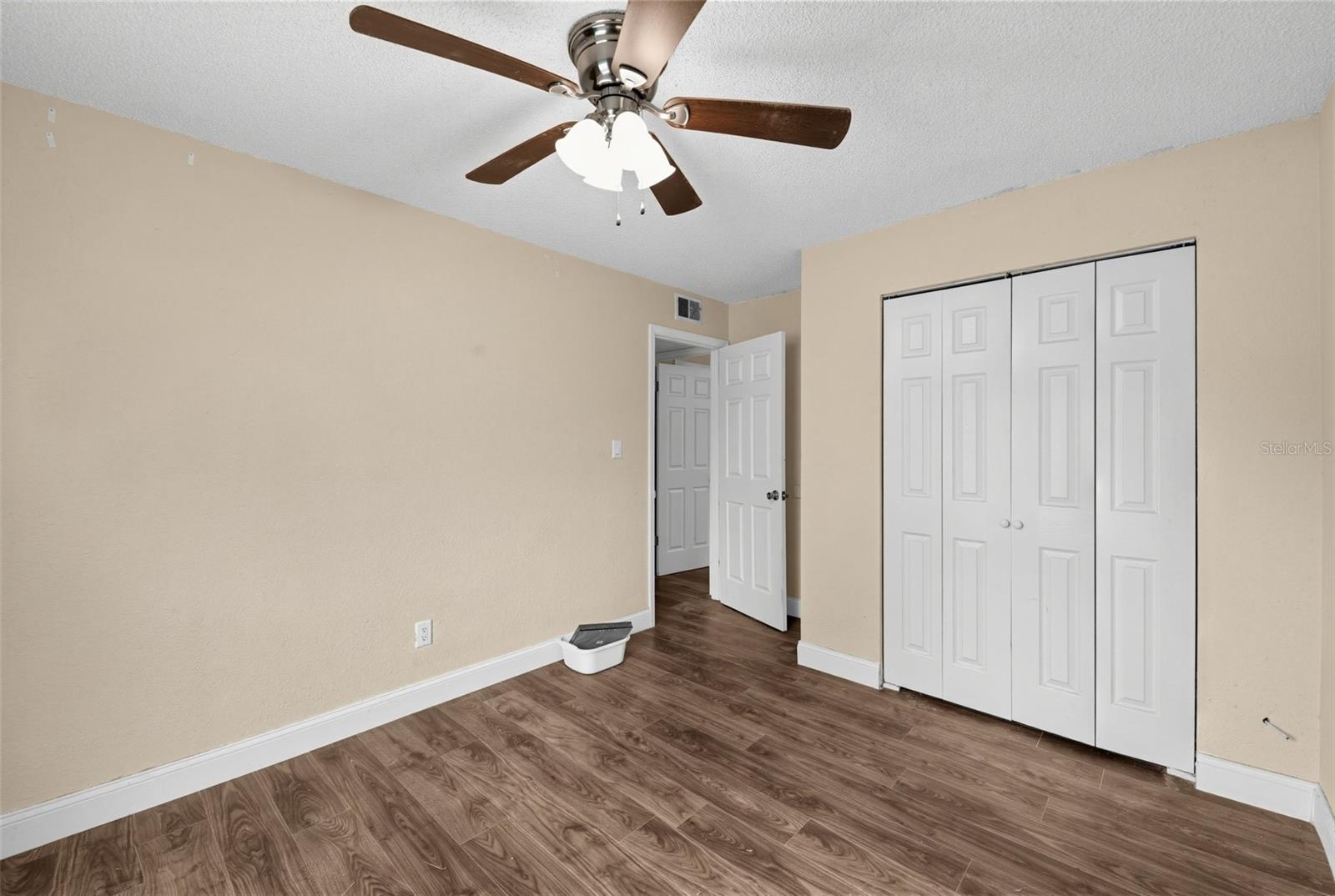14632 STATE ST — photo 3