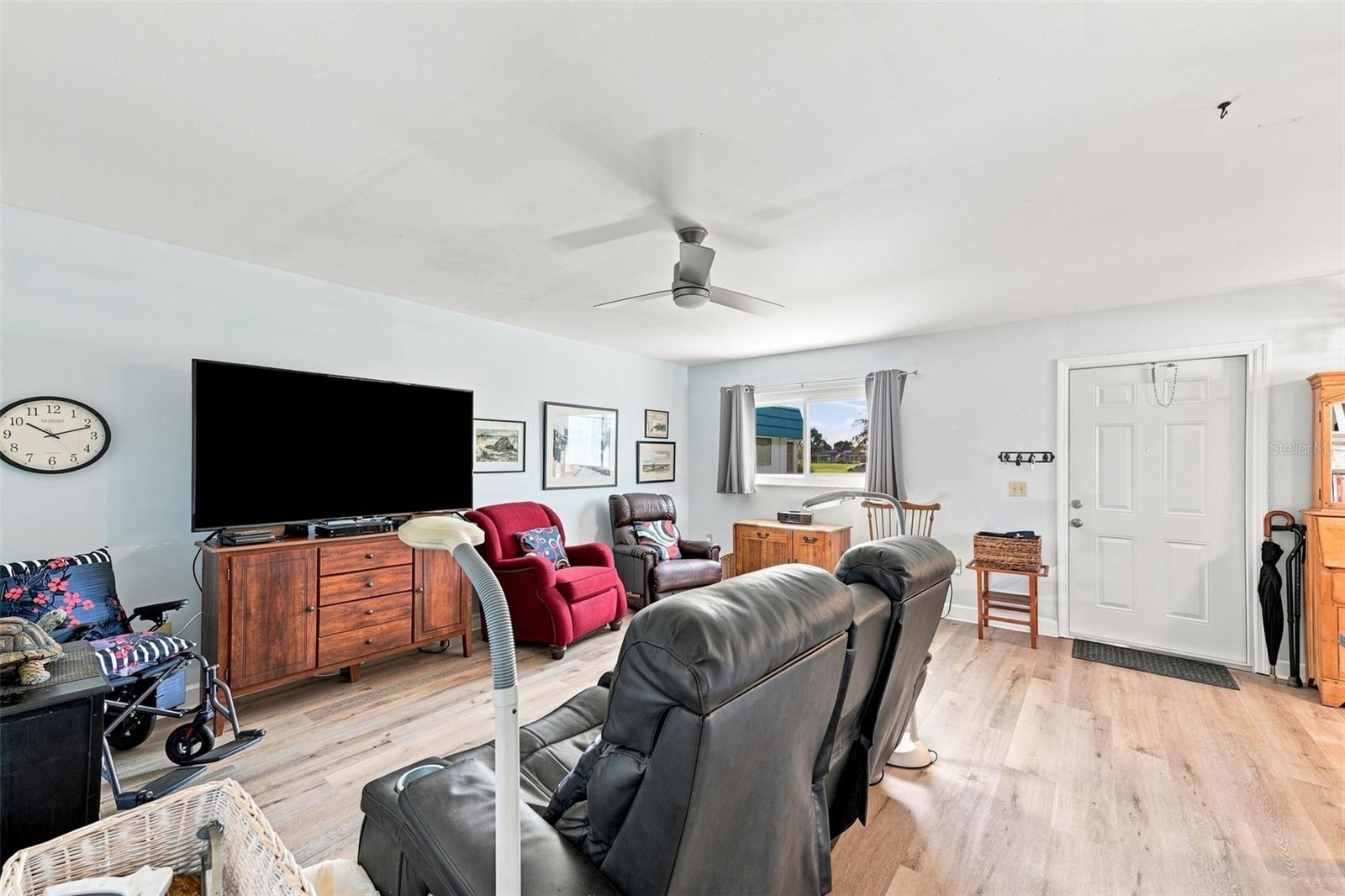 205 KINGS BLVD #64 — photo 11