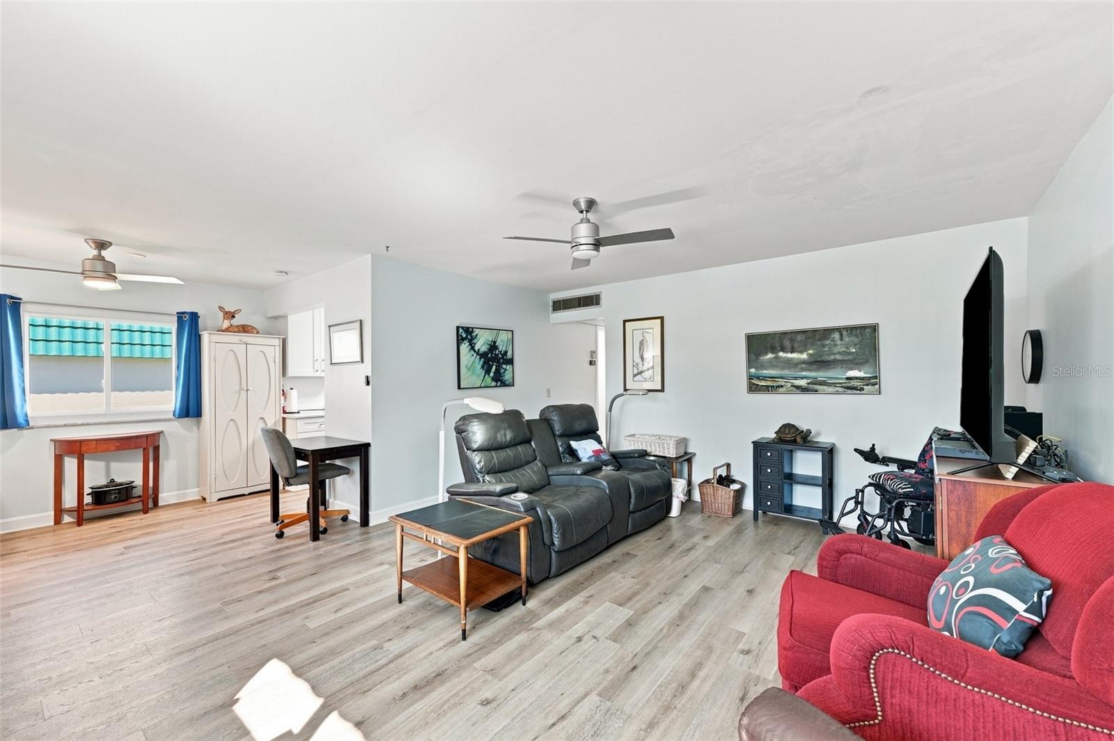 205 KINGS BLVD #64 — photo 12