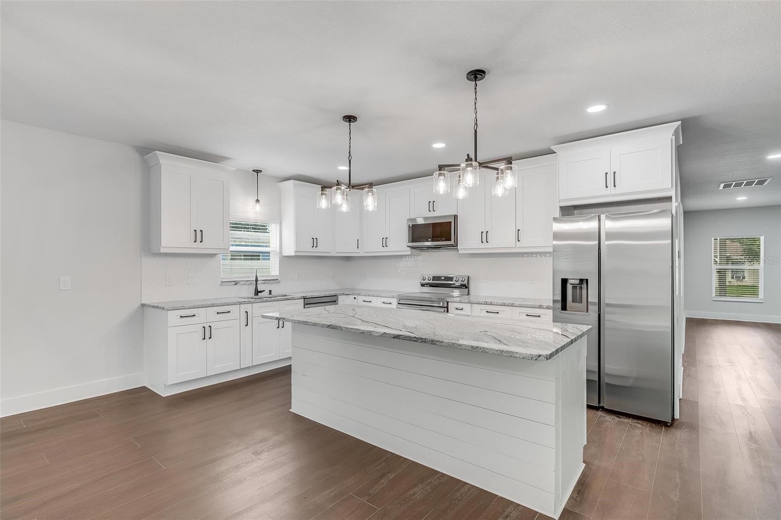 3218 DELRAY DR — photo 17