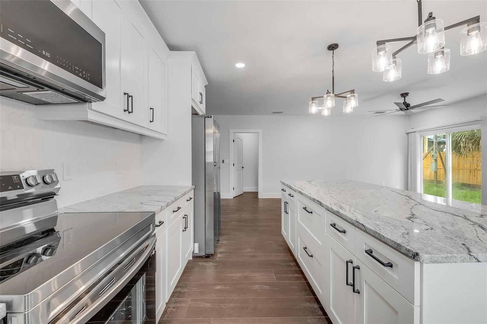3218 DELRAY DR — photo 13