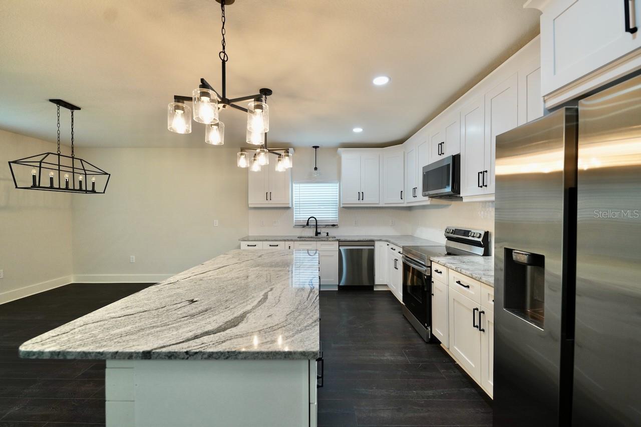 3218 DELRAY DR — photo 10