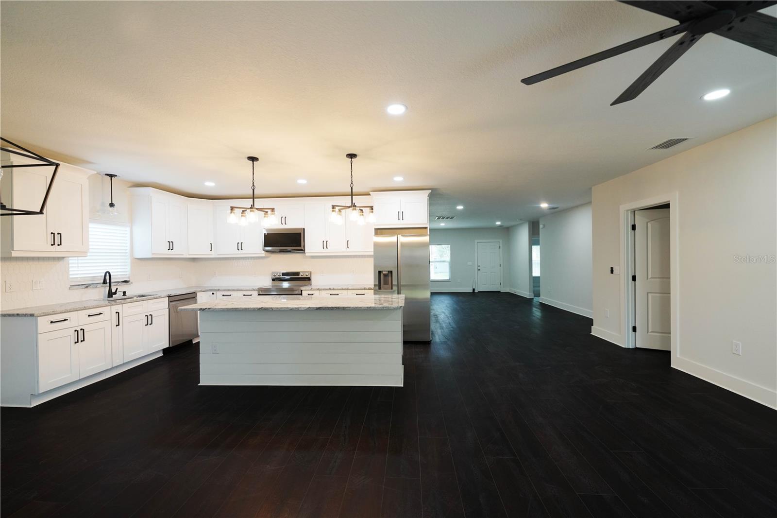 3218 DELRAY DR — photo 5
