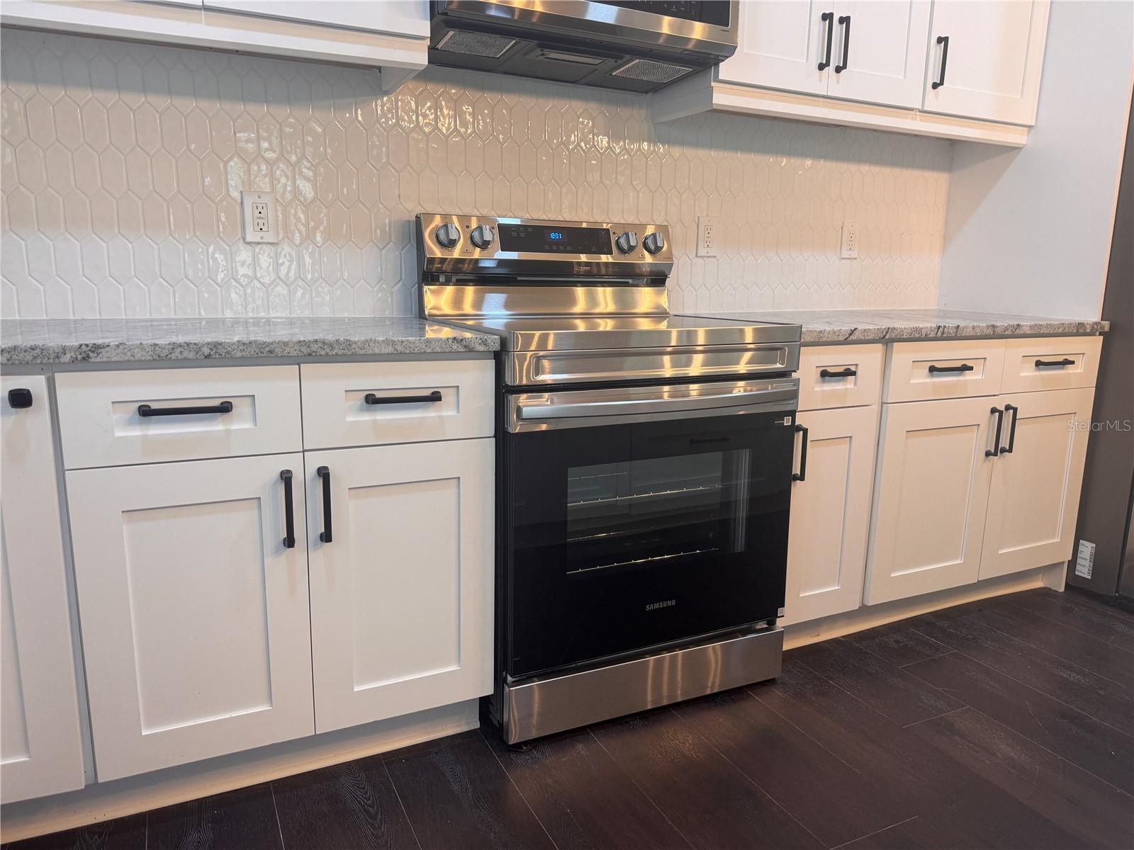 3218 DELRAY DR — photo 8