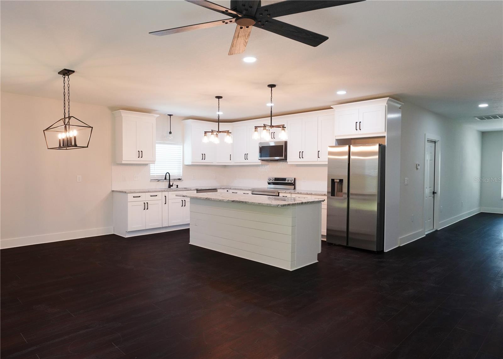 3218 DELRAY DR — photo 13