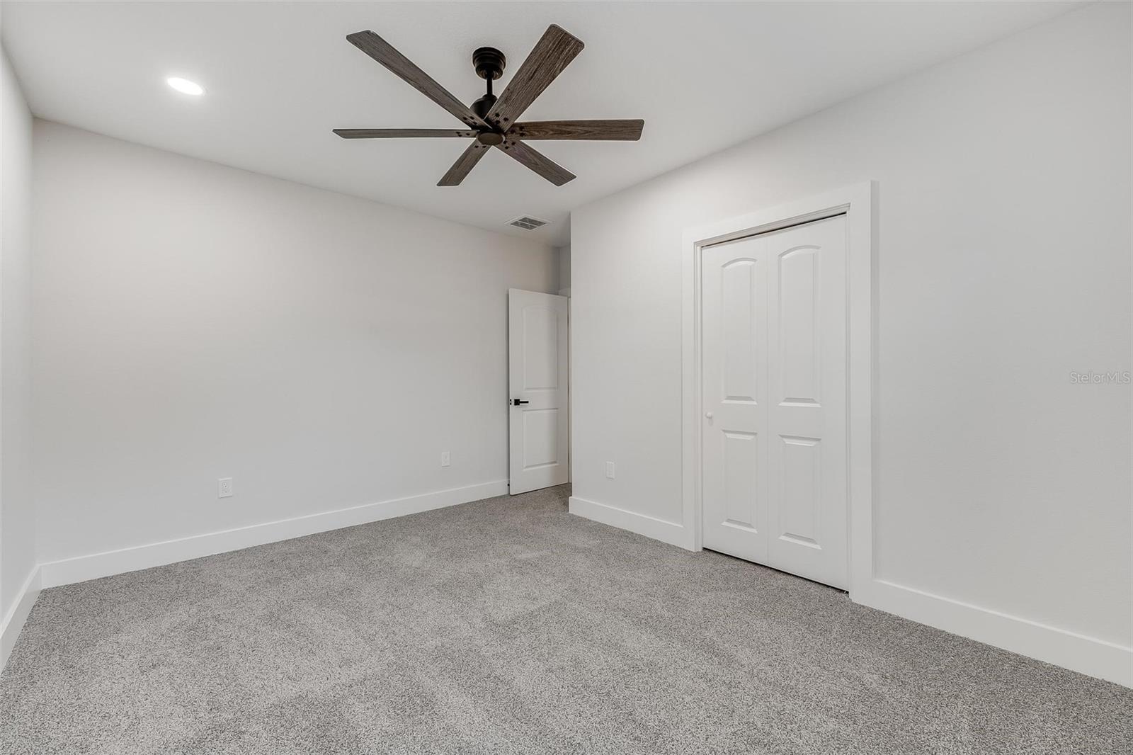 3218 DELRAY DR — photo 30