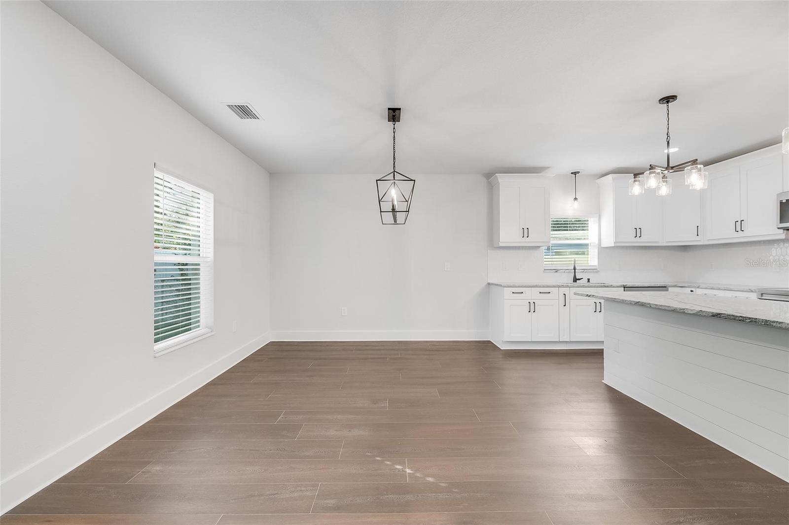3218 DELRAY DR — photo 9